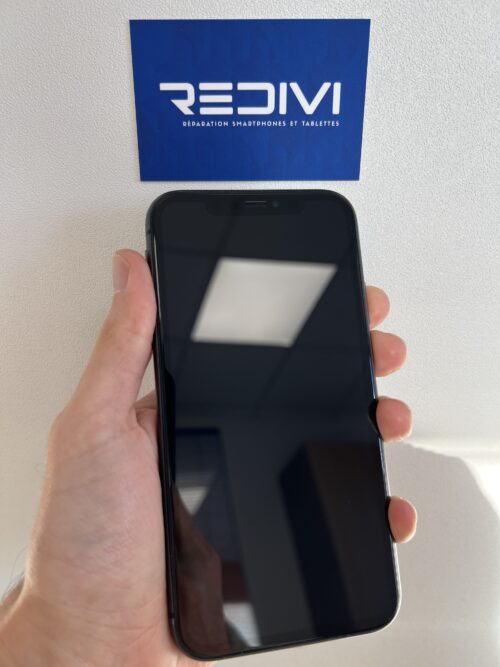 iPhone 11 - Noir - 64Go – Image 3