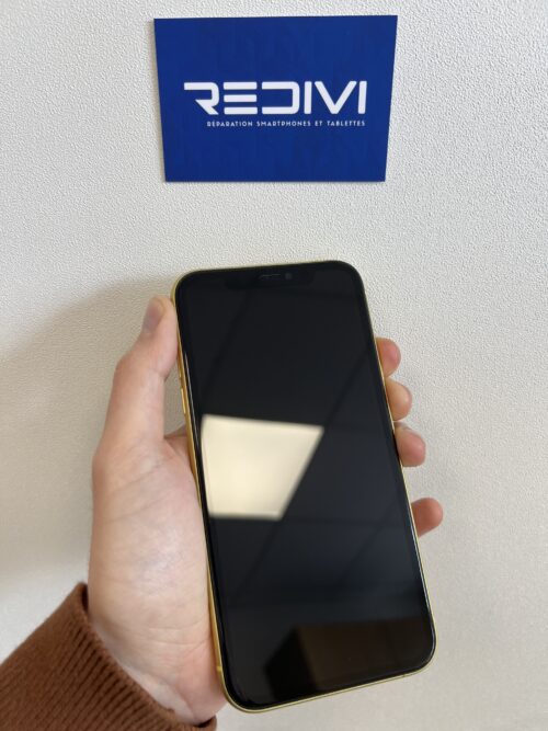 iPhone 11 - Jaune - 64Go – Image 3