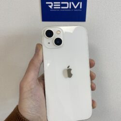 iPhone 13 Blanc reconditionné avec batterie Neuve.