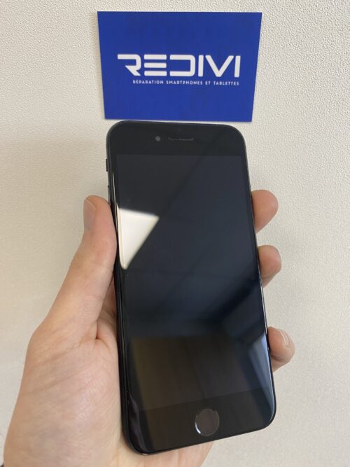 iPhone SE 2020 - Noir - 128Go – Image 3